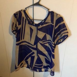 Women’s shirt